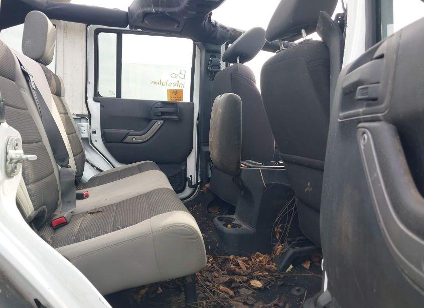 Photo 8 of 2014 Jeep Wrangler UNLIMITED WILLYS WHEELER (VIN 1C4BJWDG1EL327271)