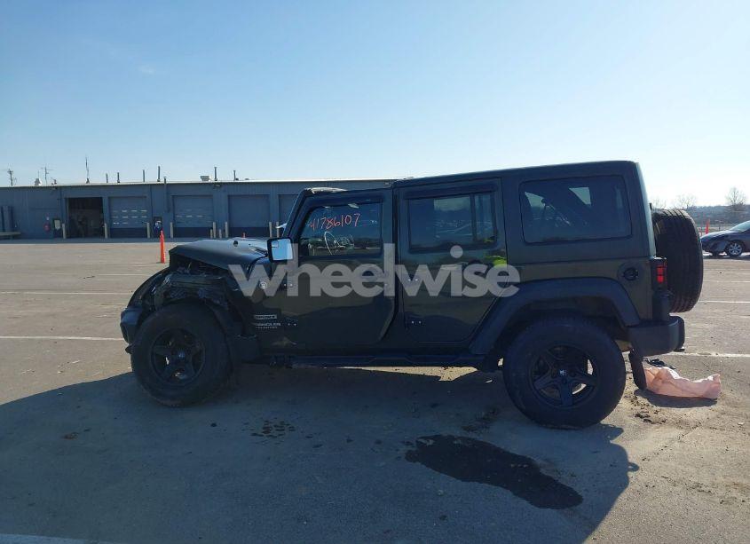 Photo 15 of 2015 Jeep Wrangler UNLIMITED SPORT (VIN 1C4BJWDG1FL626731)