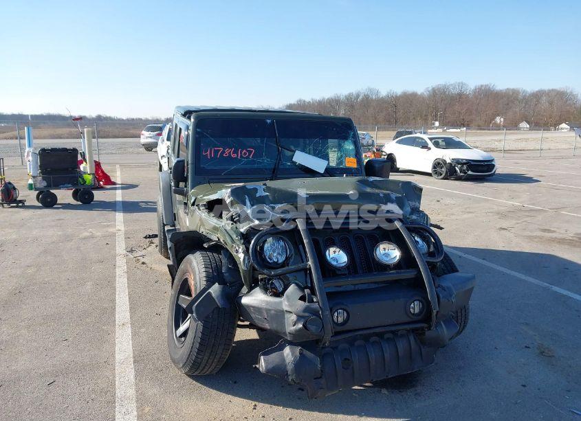 Photo 6 of 2015 Jeep Wrangler UNLIMITED SPORT (VIN 1C4BJWDG1FL626731)