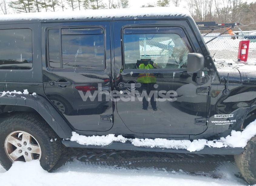 Photo 14 of 2015 Jeep Wrangler UNLIMITED SPORT (VIN 1C4BJWDG1FL692602)
