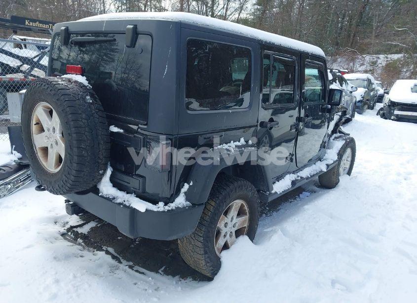 Photo 4 of 2015 Jeep Wrangler UNLIMITED SPORT (VIN 1C4BJWDG1FL692602)