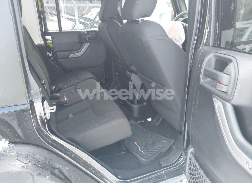 Photo 8 of 2015 Jeep Wrangler UNLIMITED SPORT (VIN 1C4BJWDG1FL692602)