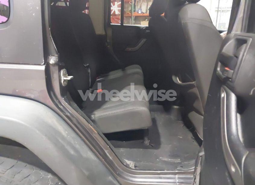 Photo 8 of 2016 Jeep Wrangler UNLIMITED SPORT (VIN 1C4BJWDG1GL164642)