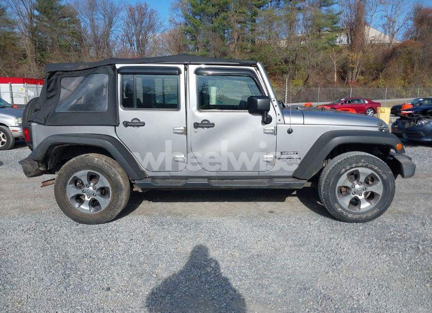 Photo 13 of 2016 Jeep Wrangler UNLIMITED SPORT (VIN 1C4BJWDG1GL311302)