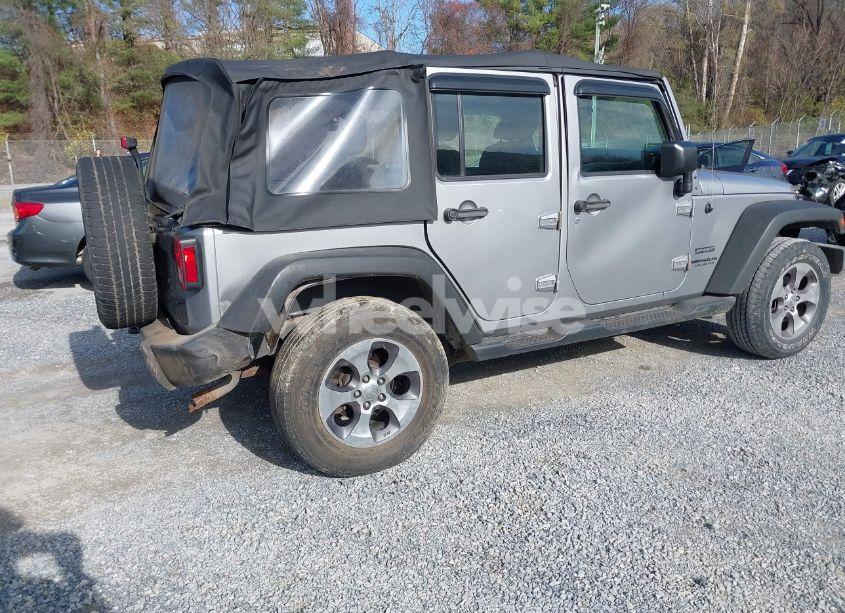 Photo 4 of 2016 Jeep Wrangler UNLIMITED SPORT (VIN 1C4BJWDG1GL311302)