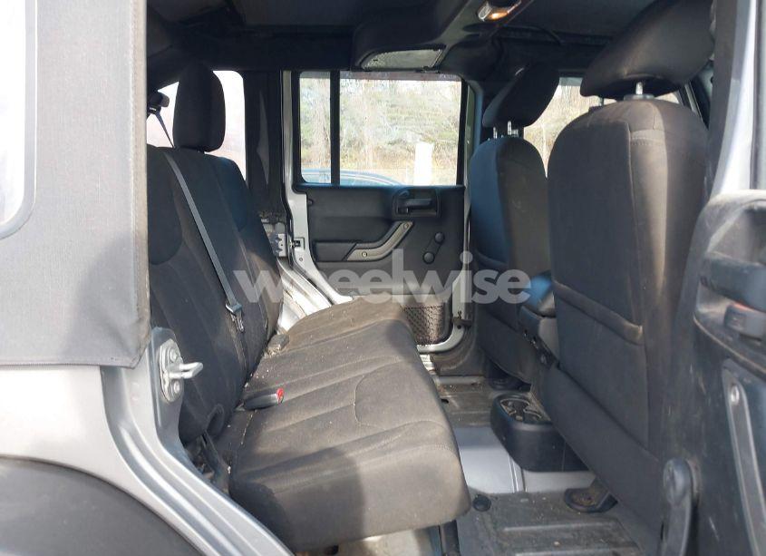 Photo 8 of 2016 Jeep Wrangler UNLIMITED SPORT (VIN 1C4BJWDG1GL311302)