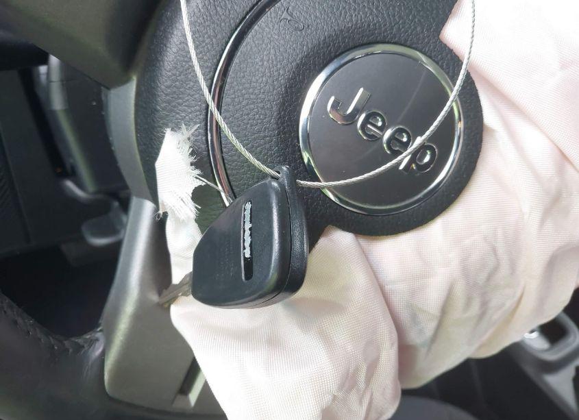 Photo 11 of 2017 Jeep Wrangler UNLIMITED BIG BEAR 4X4 (VIN 1C4BJWDG1HL666391)