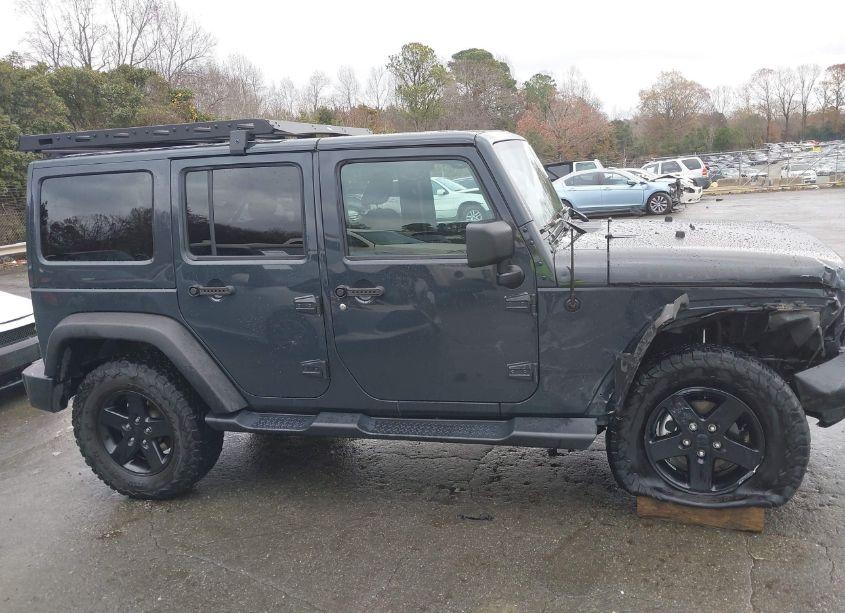 Photo 13 of 2017 Jeep Wrangler UNLIMITED BIG BEAR 4X4 (VIN 1C4BJWDG1HL666391)