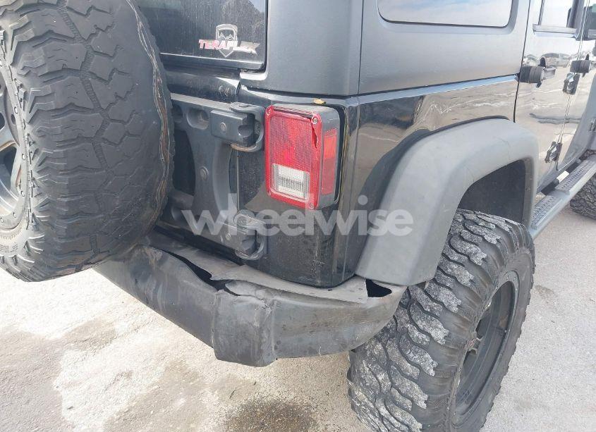 Photo 6 of 2017 Jeep Wrangler UNLIMITED SPORT 4X4 (VIN 1C4BJWDG1HL733474)