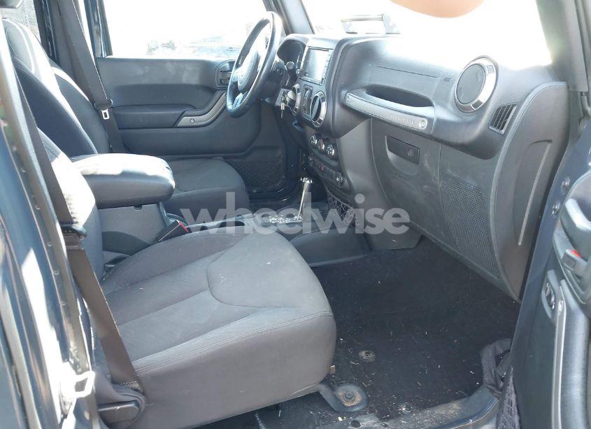 Photo 5 of 2018 Jeep Wrangler JK UNLIMITED WILLY WHEELER W 4X4 (VIN 1C4BJWDG1JL862322)