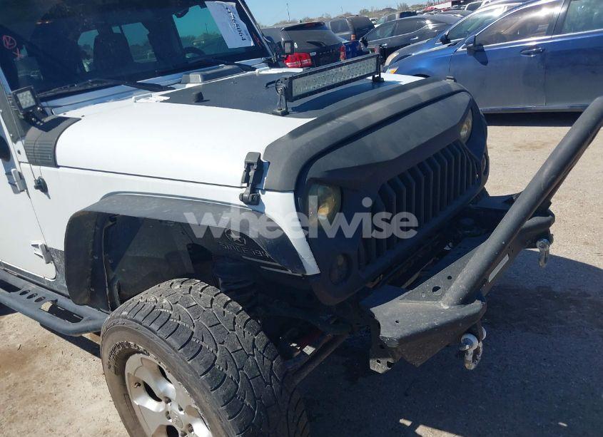 Photo 6 of 2012 Jeep Wrangler UNLIMITED SPORT (VIN 1C4BJWDG2CL164112)