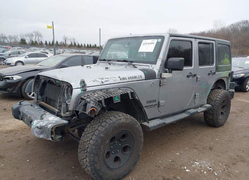 Photo 2 of 2013 Jeep Wrangler UNLIMITED SPORT (VIN 1C4BJWDG2DL576242)