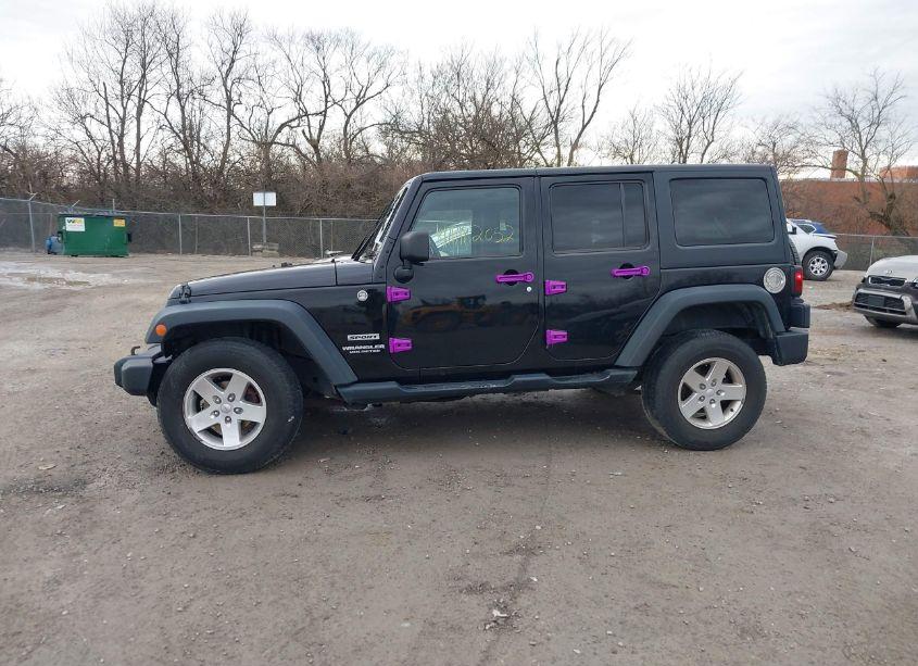 Photo 14 of 2013 Jeep Wrangler UNLIMITED SPORT (VIN 1C4BJWDG2DL669262)