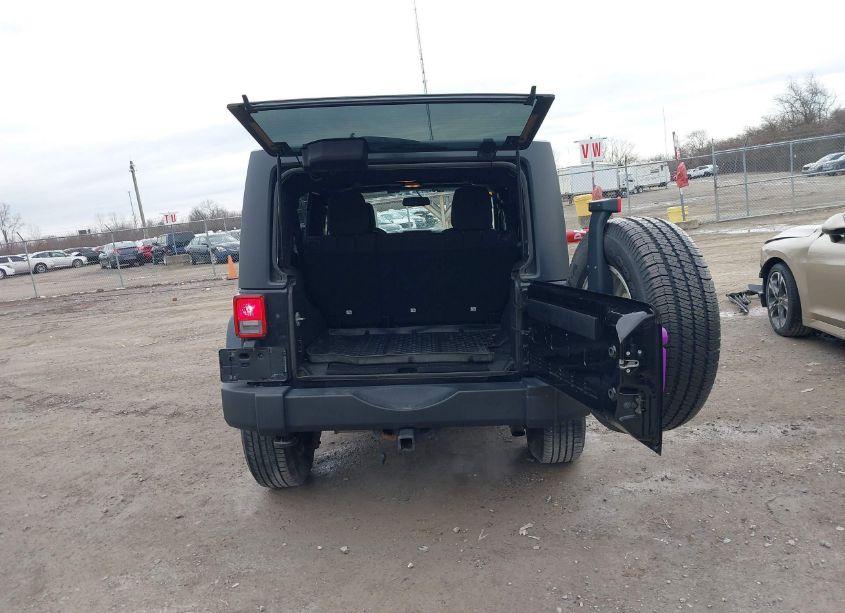 Photo 16 of 2013 Jeep Wrangler UNLIMITED SPORT (VIN 1C4BJWDG2DL669262)