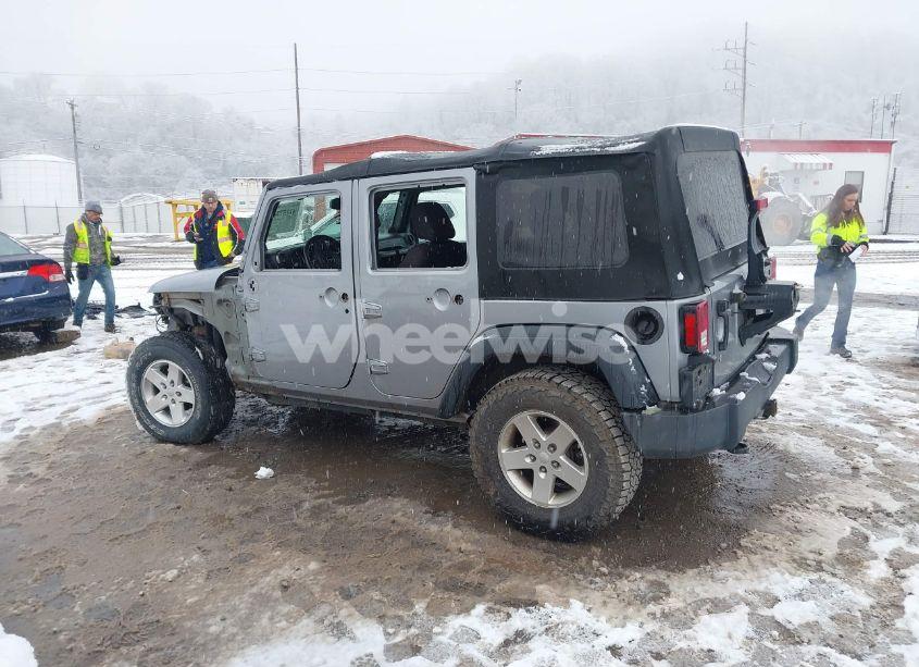Photo 15 of 2014 Jeep Wrangler UNLIMITED SPORT (VIN 1C4BJWDG2EL134255)