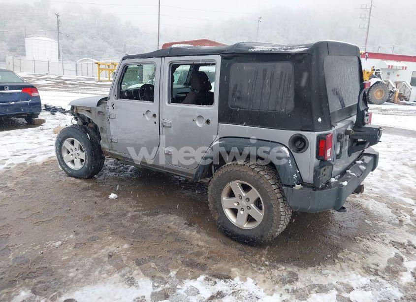 Photo 3 of 2014 Jeep Wrangler UNLIMITED SPORT (VIN 1C4BJWDG2EL134255)