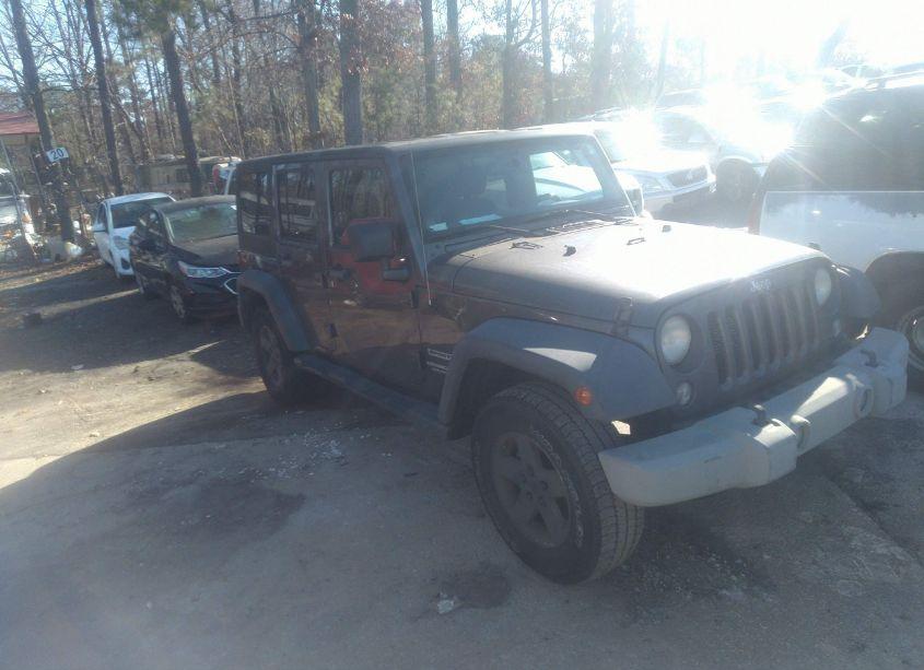 2014 Jeep Wrangler UNLIMITED SPORT (VIN 1C4BJWDG2EL175324) main photo