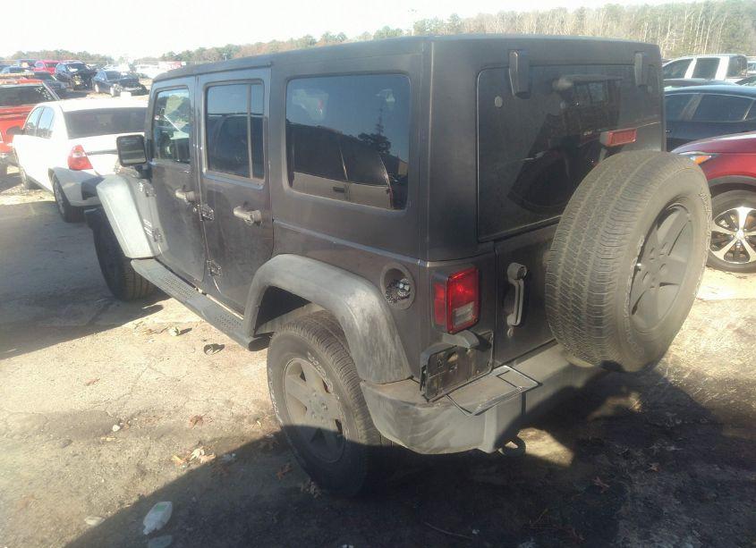 Photo 3 of 2014 Jeep Wrangler UNLIMITED SPORT (VIN 1C4BJWDG2EL175324)