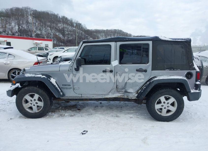 Photo 14 of 2015 Jeep Wrangler UNLIMITED SPORT (VIN 1C4BJWDG2FL609243)