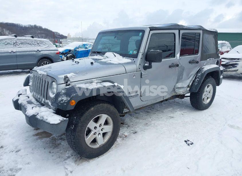 Photo 2 of 2015 Jeep Wrangler UNLIMITED SPORT (VIN 1C4BJWDG2FL609243)
