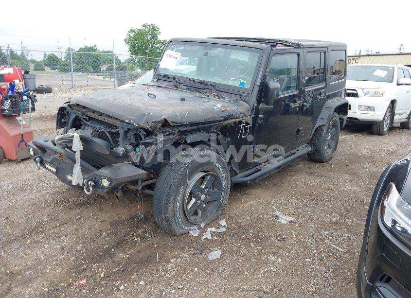 Photo 2 of 2015 Jeep Wrangler UNLIMITED SPORT (VIN 1C4BJWDG2FL652562)