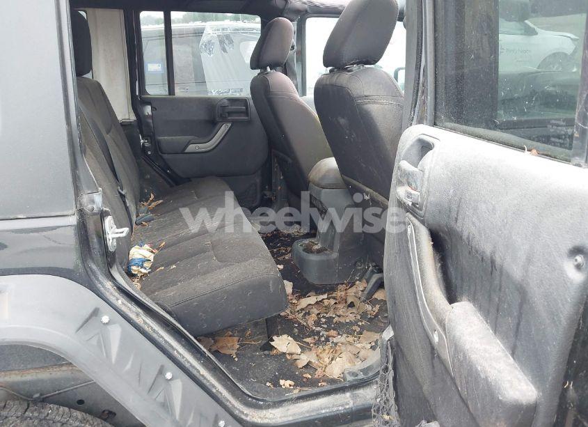 Photo 8 of 2015 Jeep Wrangler UNLIMITED SPORT (VIN 1C4BJWDG2FL652562)