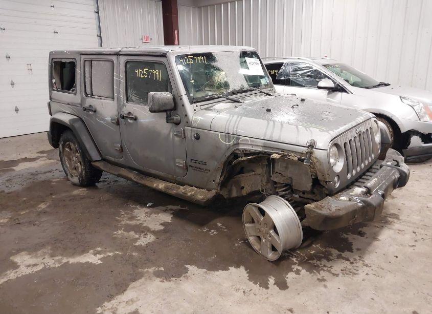 2015 Jeep Wrangler UNLIMITED SPORT (VIN 1C4BJWDG2FL692592) main photo