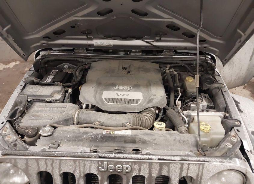 Photo 10 of 2015 Jeep Wrangler UNLIMITED SPORT (VIN 1C4BJWDG2FL692592)