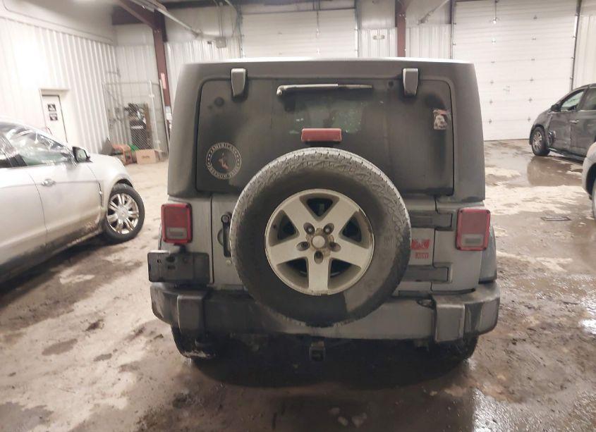 Photo 16 of 2015 Jeep Wrangler UNLIMITED SPORT (VIN 1C4BJWDG2FL692592)