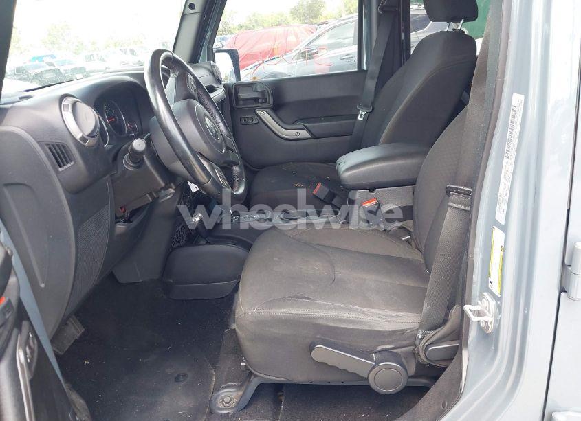 Photo 5 of 2015 Jeep Wrangler UNLIMITED SPORT (VIN 1C4BJWDG2FL730323)