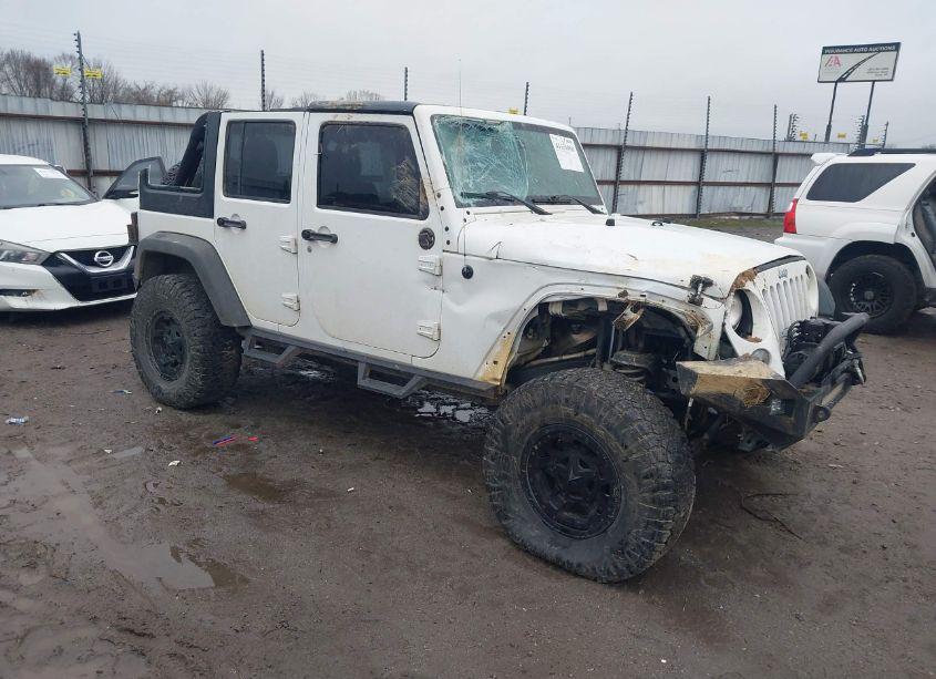 2015 Jeep Wrangler UNLIMITED SPORT (VIN 1C4BJWDG2FL764505) main photo