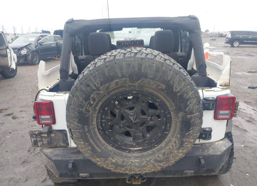 Photo 15 of 2015 Jeep Wrangler UNLIMITED SPORT (VIN 1C4BJWDG2FL764505)