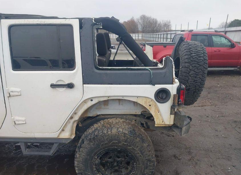 Photo 16 of 2015 Jeep Wrangler UNLIMITED SPORT (VIN 1C4BJWDG2FL764505)