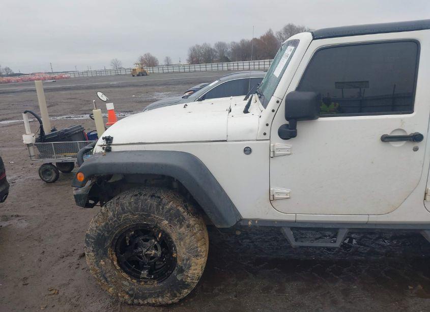 Photo 17 of 2015 Jeep Wrangler UNLIMITED SPORT (VIN 1C4BJWDG2FL764505)