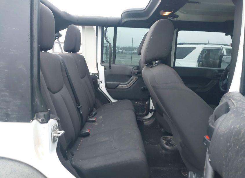 Photo 8 of 2015 Jeep Wrangler UNLIMITED SPORT (VIN 1C4BJWDG2FL764505)