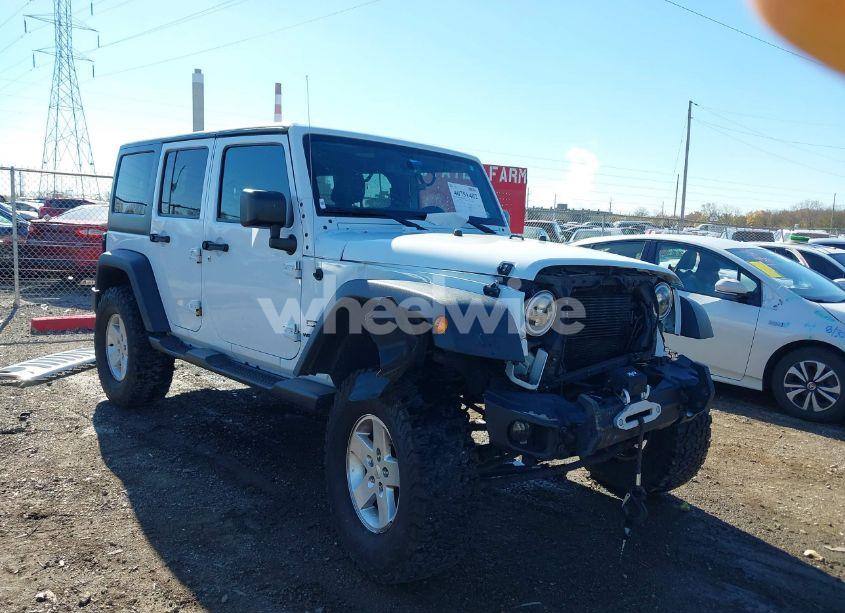 2015 Jeep Wrangler UNLIMITED SPORT (VIN 1C4BJWDG2FL768098) main photo