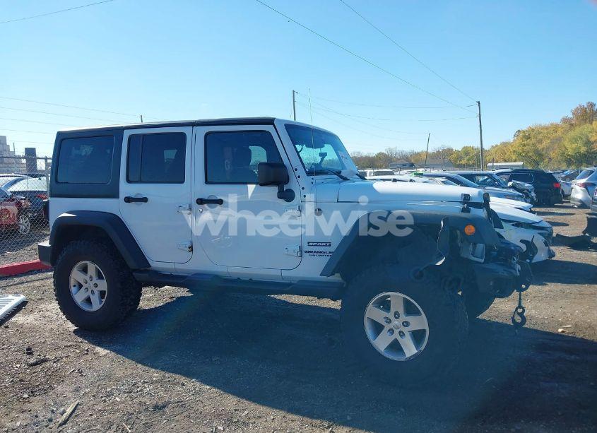 Photo 14 of 2015 Jeep Wrangler UNLIMITED SPORT (VIN 1C4BJWDG2FL768098)
