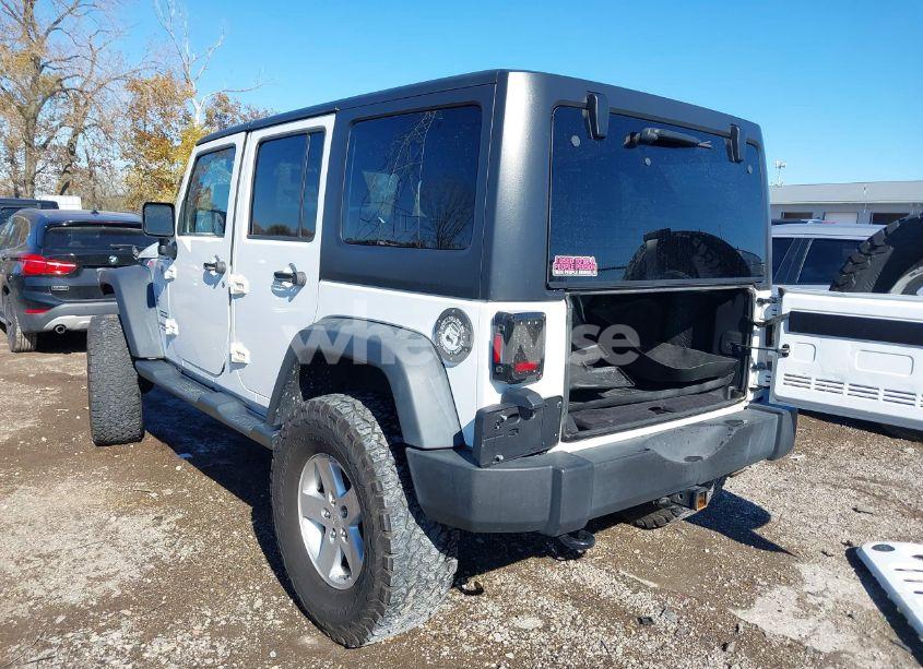 Photo 3 of 2015 Jeep Wrangler UNLIMITED SPORT (VIN 1C4BJWDG2FL768098)
