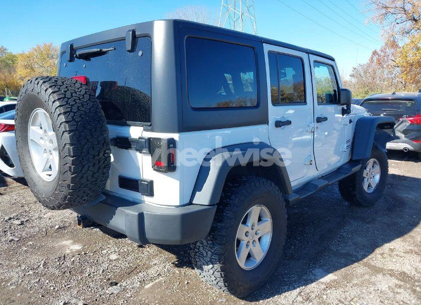 Photo 4 of 2015 Jeep Wrangler UNLIMITED SPORT (VIN 1C4BJWDG2FL768098)