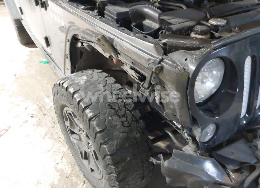 Photo 6 of 2016 Jeep Wrangler UNLIMITED WILLYS WHEELER (VIN 1C4BJWDG2GL210060)