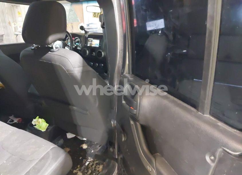 Photo 8 of 2016 Jeep Wrangler UNLIMITED WILLYS WHEELER (VIN 1C4BJWDG2GL210060)