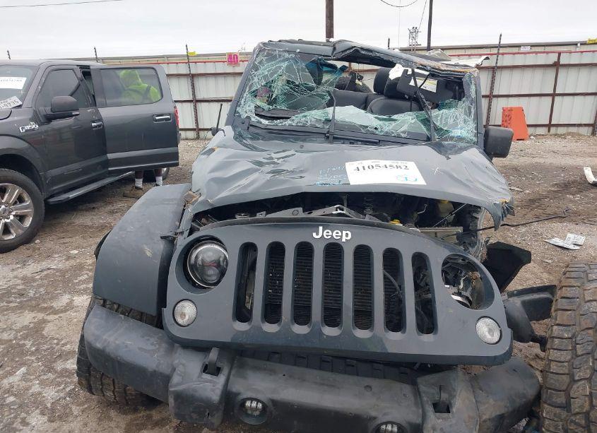 Photo 13 of 2016 Jeep Wrangler UNLIMITED SPORT (VIN 1C4BJWDG2GL286538)