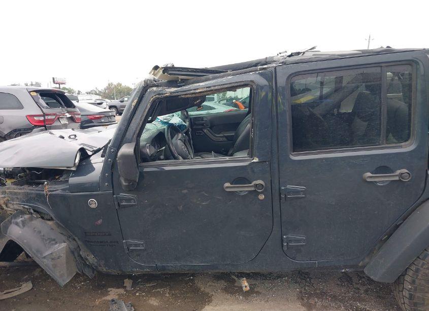 Photo 15 of 2016 Jeep Wrangler UNLIMITED SPORT (VIN 1C4BJWDG2GL286538)