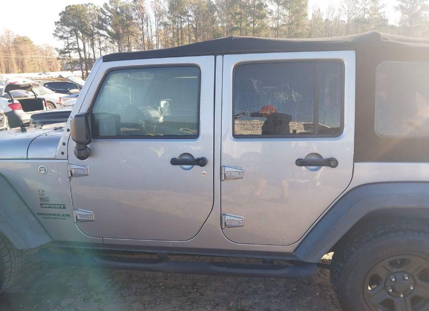 Photo 14 of 2016 Jeep Wrangler UNLIMITED SPORT (VIN 1C4BJWDG2GL339609)