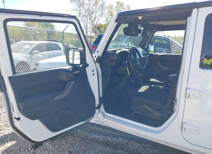 Photo 5 of 2017 Jeep Wrangler UNLIMITED SPORT (VIN 1C4BJWDG2HL663855)