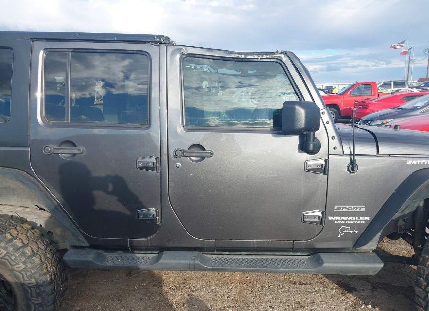 Photo 13 of 2017 Jeep Wrangler UNLIMITED SPORT 4X4 (VIN 1C4BJWDG2HL681062)