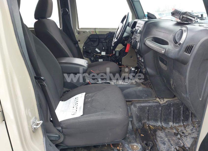 Photo 5 of 2017 Jeep Wrangler UNLIMITED SPORT (VIN 1C4BJWDG2HL689713)