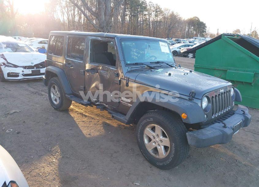 Photo 6 of 2018 Jeep Wrangler JK UNLIMITED SPORT S 4X4 (VIN 1C4BJWDG2JL810424)