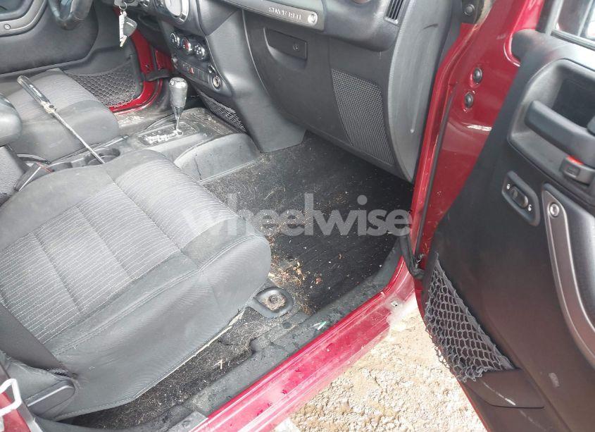 Photo 5 of 2012 Jeep Wrangler UNLIMITED SPORT (VIN 1C4BJWDG3CL251890)