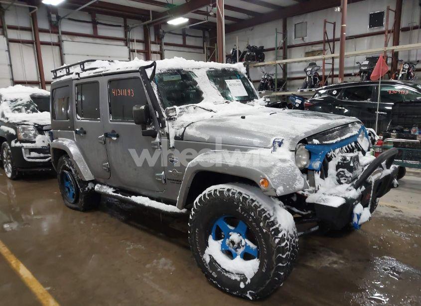 2013 Jeep Wrangler UNLIMITED (VIN 1C4BJWDG3DL628784) main photo